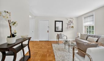 2736 ORDWAY St NW 3, Washington, DC 20008