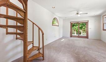 2445 Centre St, Boston, MA 02132