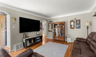 14871 Angelique Ave, Allen Park, MI 48101