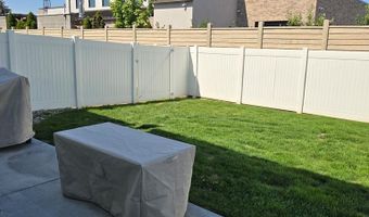 1038 Villa Vista Ln, Ammon, ID 83406