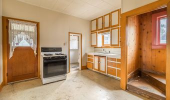 310 2nd Ave, Bovill, ID 83806