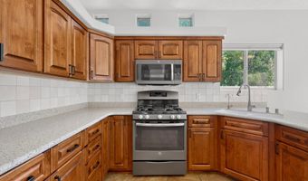 7504 Laster Ave NE, Albuquerque, NM 87109