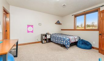 435 N Chestnut Blvd, Brandon, SD 57005