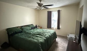 7 Woodstream Dr, Atco, NJ 08004