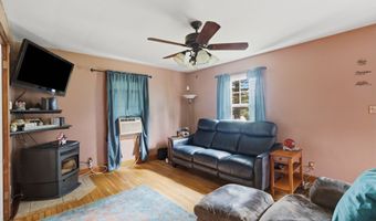 84 Lakeview Ave, Cheshire, CT 06410
