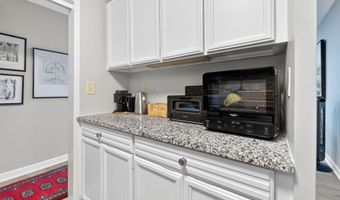 1000 Urlin Ave 209, Columbus, OH 43212
