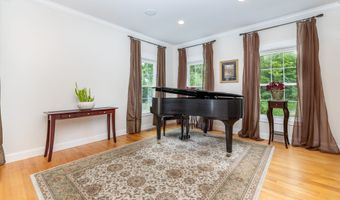 2 Merritt Woods, Burlington, CT 06013