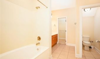 1630 ACADEMY Dr, Auburn, AL 36830