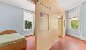 543 Newport Ave, Attleboro, MA 02703