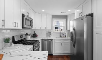 7460 CROSS GATE Ln, Alexandria, VA 22315