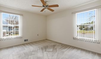 25 Willow Dr, Barnegat, NJ 08005