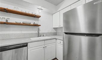 2 William Ln, Bella Vista, AR 72715
