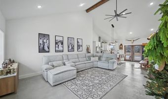 2011 County Road 1590, Alvord, TX 76225