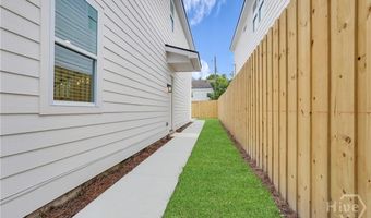 904 E 33rd St, Savannah, GA 31401