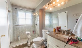 1104 Bowie St, Sulphur Springs, TX 75482