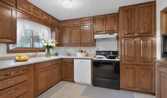1605 Edith Dr, Belen, NM 87002