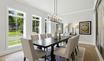 8202 MOCKINGBIRD Dr, Annandale, VA 22003