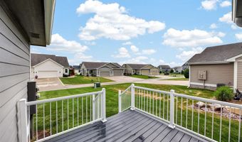 2719 SW Prairie Trail Pkwy, Ankeny, IA 50023