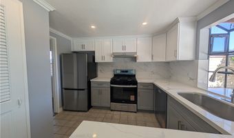 30516 Sandtrap Dr, Agoura Hills, CA 91301