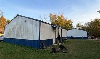 533 SW 2nd St, Adair, OK 74330