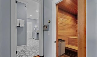 1 Harbor View Dr, Newport, RI 02840