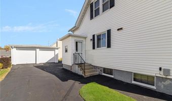 82 Clemence St, Cranston, RI 02920
