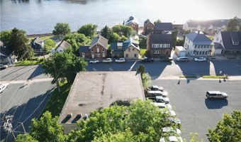 317 S 2nd St, Alma, WI 54610