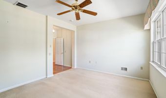 17 Breeze Ter, Barnegat, NJ 08005