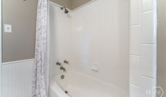 759 Riverhill Dr, Athens, GA 30606