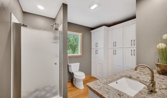 32432 Northwoods Rd, Adel, IA 50003
