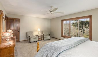 10159 E Rivershore Dr SE, Alto, MI 49302