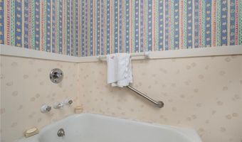 71 Philmont Ave, Cranston, RI 02910