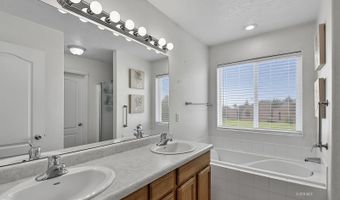 310 Oakridge Dr, Elko, NV 89801