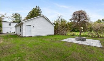 540 Middle Hwy, Barrington, RI 02806