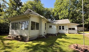629 Portage Lakes Dr, Akron, OH 44319