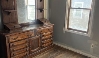 903 N Ionia St, Albion, MI 49224