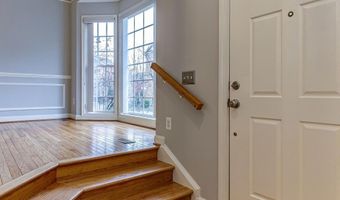 953 HARRISON Cir, Alexandria, VA 22304