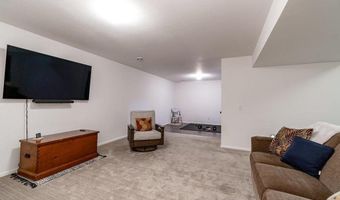1604 St Andrews Dr, Altoona, WI 54720