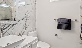 210 Kentucky Way, Freehold, NJ 07728