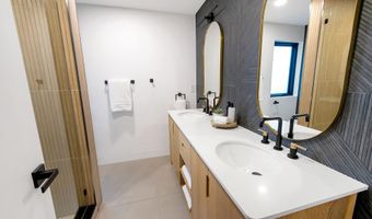 100 W Beaver Creek Blvd 236, Avon, CO 81620