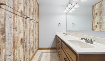 1600 S Parkview Blvd, Brandon, SD 57005