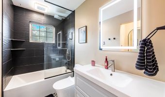 17 W667 Lorraine Ave, Addison, IL 60101