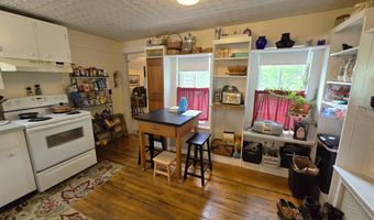 94 Main St, Putney, VT 05346