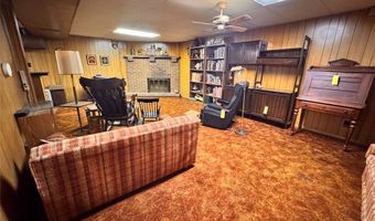 1484 Lambert St, Alliance, OH 44601