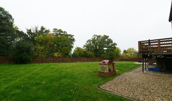 908 Mocking Bird Dr, Antioch, IL 60002