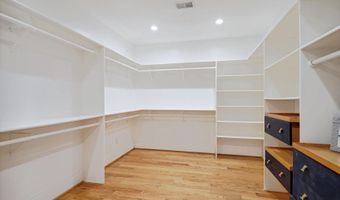 10813 LOCKLAND Rd, Potomac, MD 20854