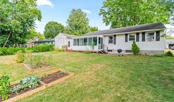 21 Alder Ln, Burlington, VT 05401