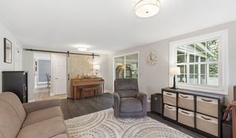 1031 Thomas Dr, Ashland, OH 44805