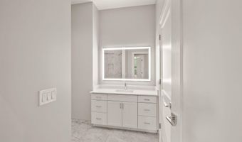 925 N FAIRFAX St 207, Alexandria, VA 22314