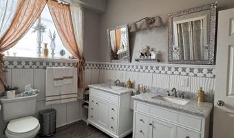 1221 Overland Ave, Burley, ID 83318